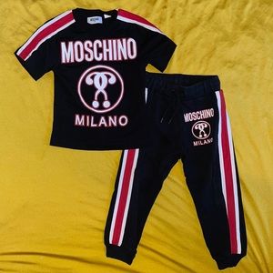 Moschino set